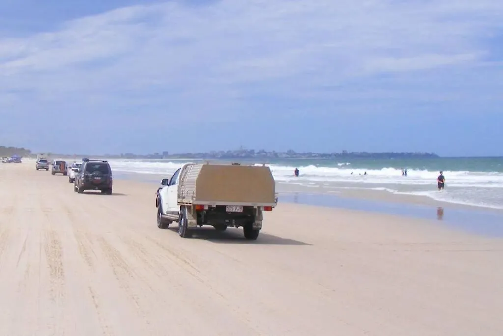 Holiday home Little Ray On Sunshine. Hamptons Style Beachhouse Woorim Australia
